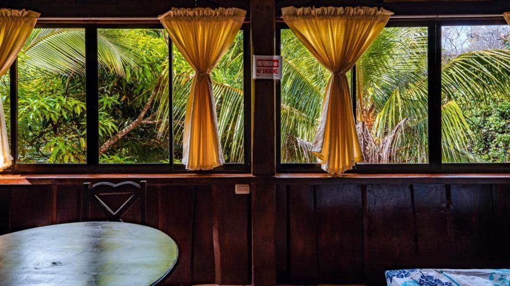 Flor De Paraiso Bungalows Montezuma Exterior photo